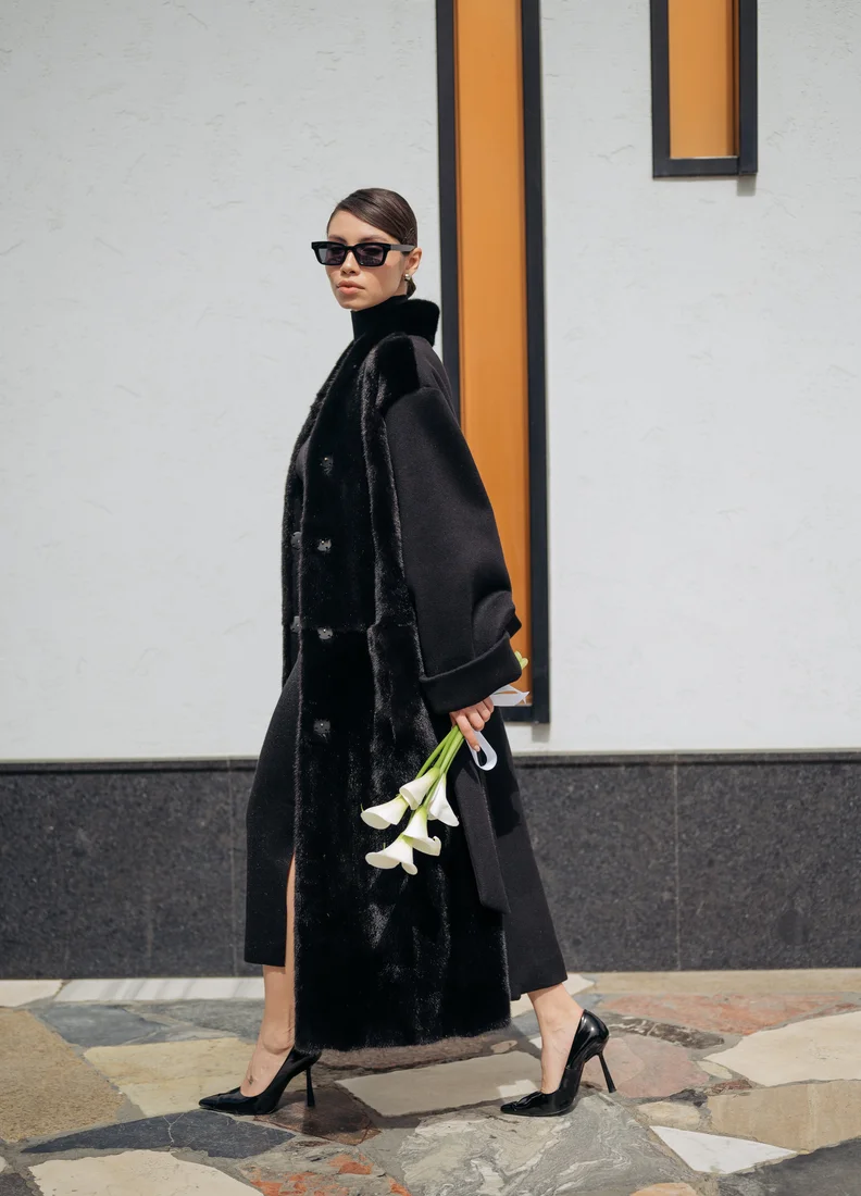 Black Cashmere Coat with Mink