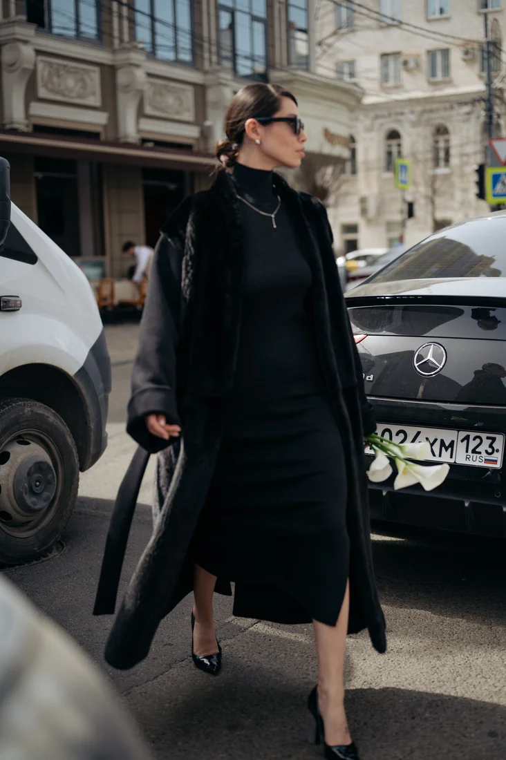 Black Cashmere Coat with Mink