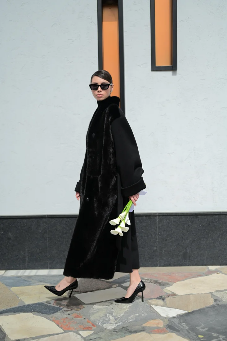 Black Cashmere Coat with Mink
