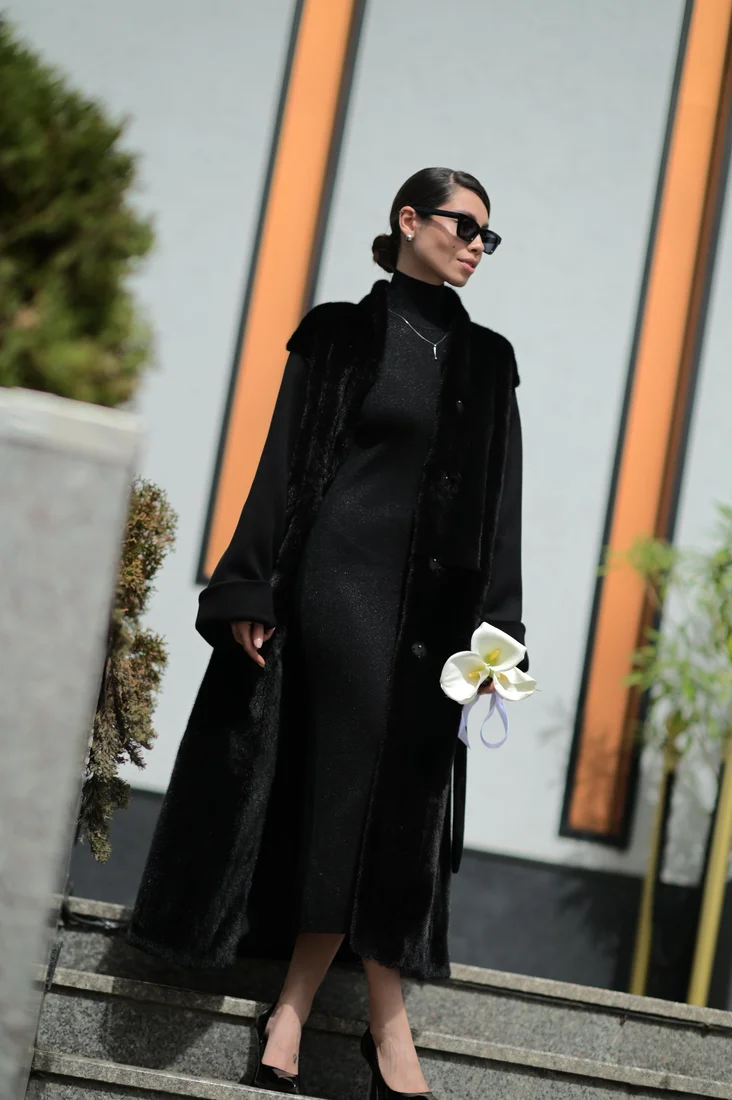 Black Cashmere Coat with Mink